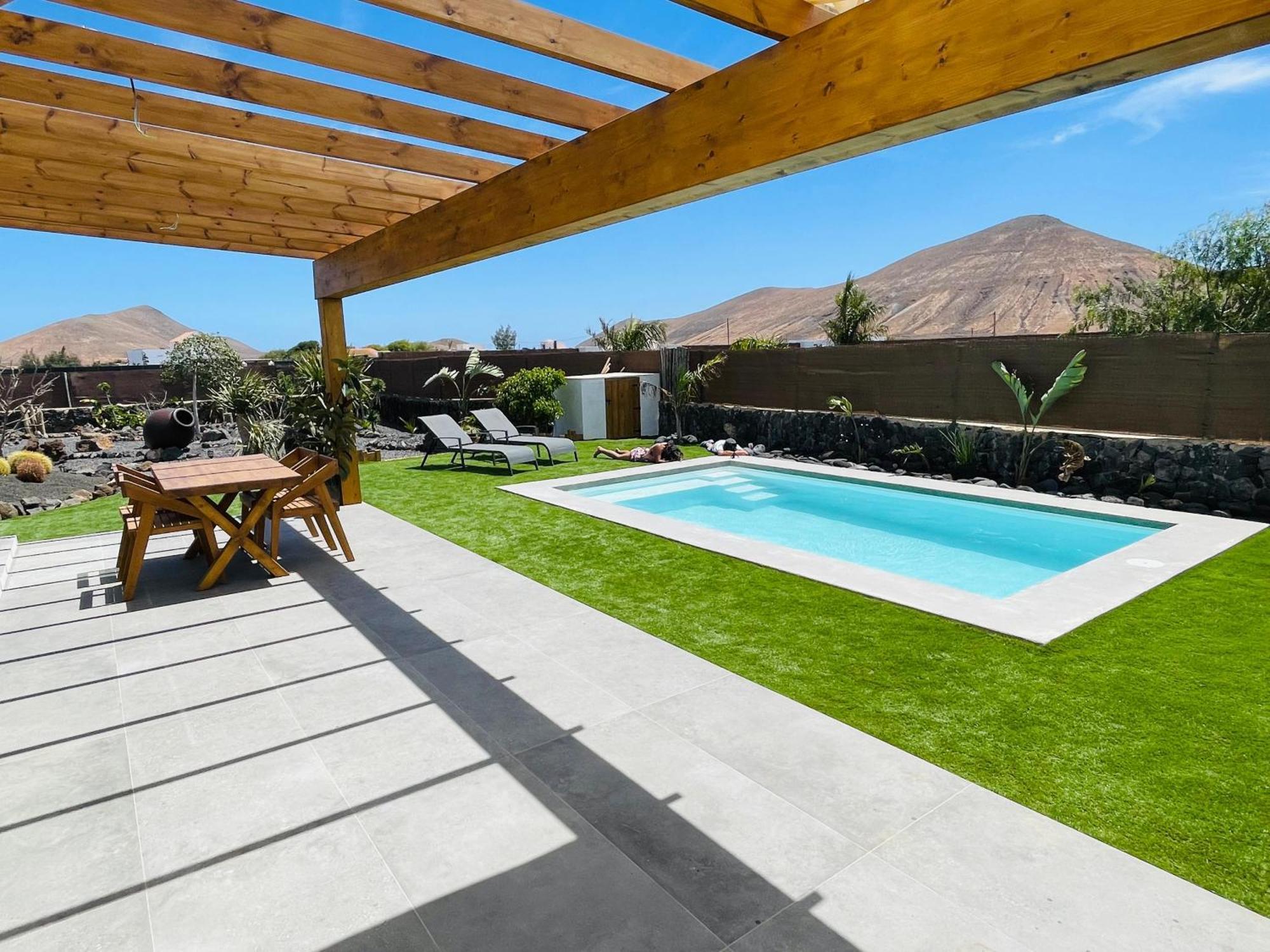 Bungalow + Piscina Independiente ลาโอลีวา ภายนอก รูปภาพ